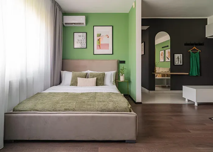 Cismigiu Park - Fresh & Serene Flat With Light-filled Interiors 公寓