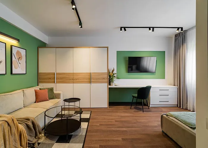 Cismigiu Park - Fresh & Serene Flat With Light-filled Interiors Appartement Boekarest