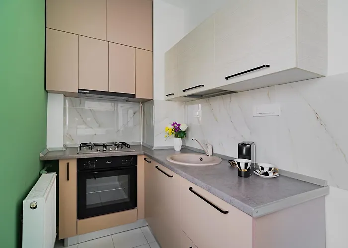 Cismigiu Park - Fresh & Serene Flat With Light-filled Interiors * ブカレスト